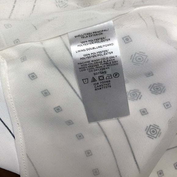 Ann Taylor tank size Small - Picture 3 of 5